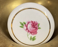 18 Vtg Belwith Round Cabinet Knob Drawer Pull Ceramic White Gold Pink Rose 1.5”