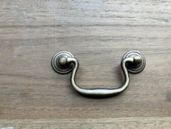 FURNITURE Chippendale Drawer Bail Knocker Pull 2 1/2″ C-C Handle Antique Brass