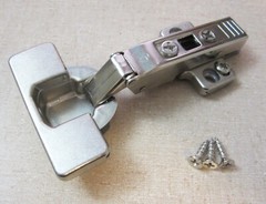 BLUM CABINET HINGES (70T559-01) w/ Quick Release Clips Plates (175H710-02.01)