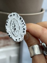 2 Shabby Chic White Cast Iron Metal Oval Knobs Pulls Cabinet Furniture Hardware