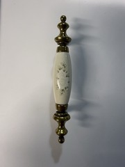 Belwith Hickory Kitchen Cabinet Pull English Cozy White Flower P64WF (81)