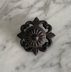 Vintage Old World Moroccan Drawer Cabinet Door Knob Pull BRWN Cast Iron Metal 3″