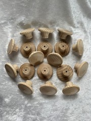 18 Unfinished Wooden Cabinet / Drawer Knobs app. 1-3/4″ X 1″ Home Decor