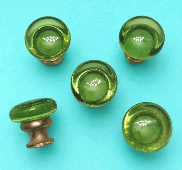 Lewis Dolin Green Glass Cabinet Knobs Set of 5 w/ Hardware 1.25″ Mid Century…