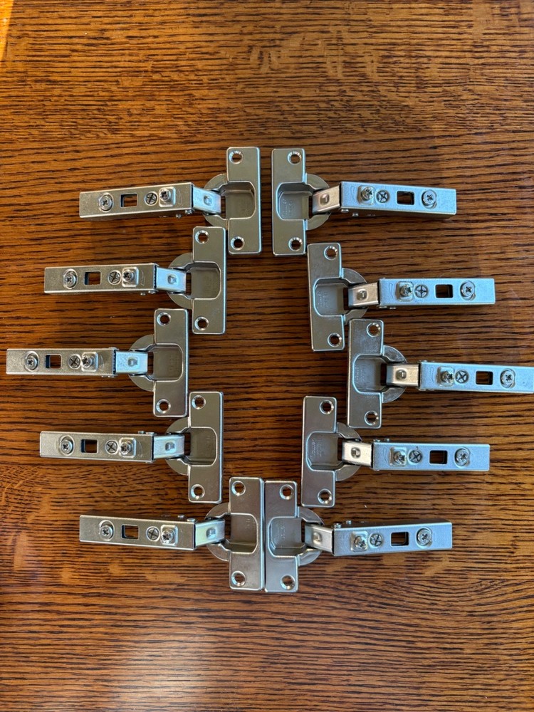 Set of 10 – Hettich 2516 5.6 110° Cabinet Hinge Full Overlay Self-Closing